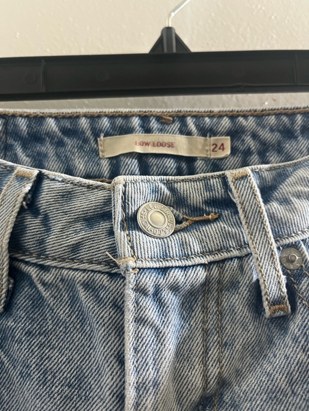 Levi’s Strauss & company Light Wash High Waist Jeans - Light Blue - Picture 4 of 9